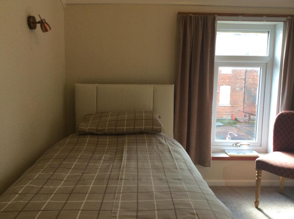 Blantyre Guest House Bridlington Bagian luar foto