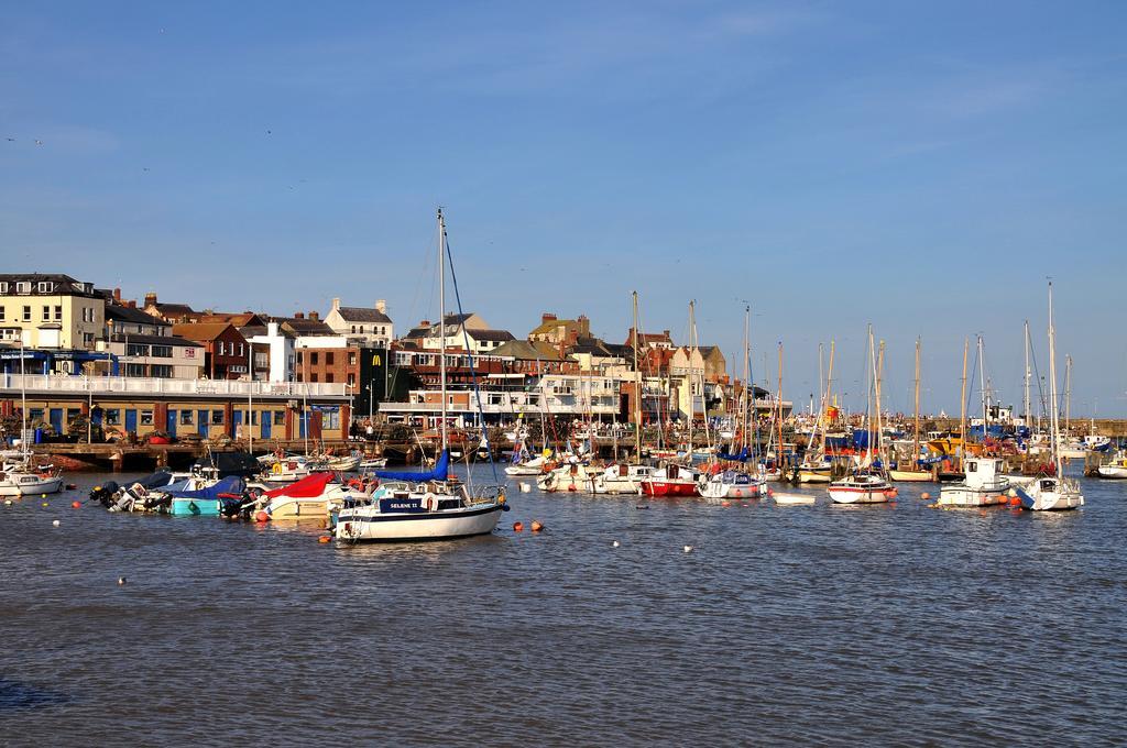 Blantyre Guest House Bridlington Bagian luar foto