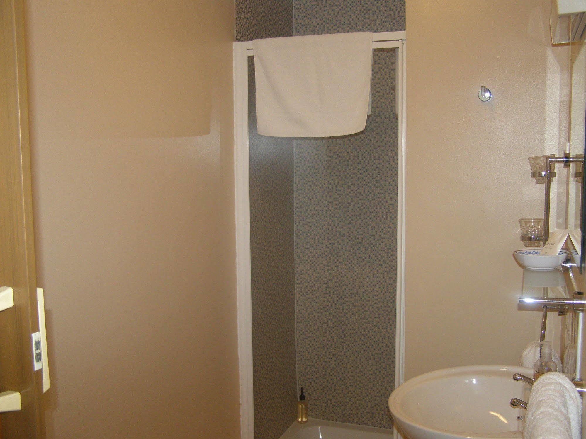 Blantyre Guest House Bridlington Bagian luar foto